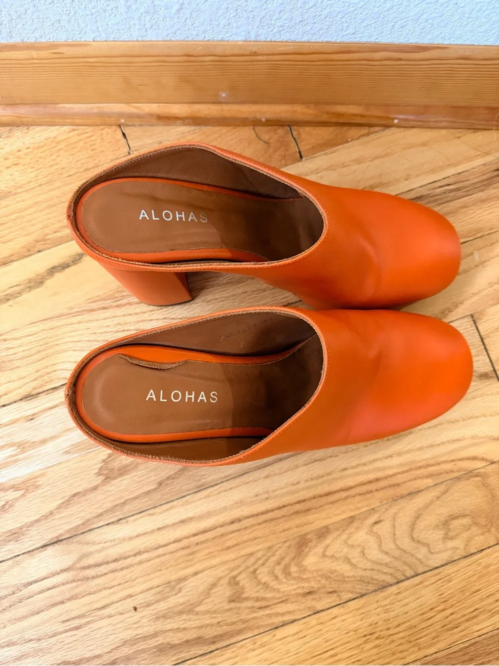 Alohas Platform Mule Heels in Orange - women’s size 41/10